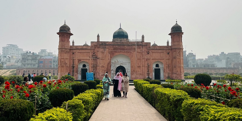 Lalbagh Fort is one of the main tourist attractions near the harvest festival of Bangladesh.