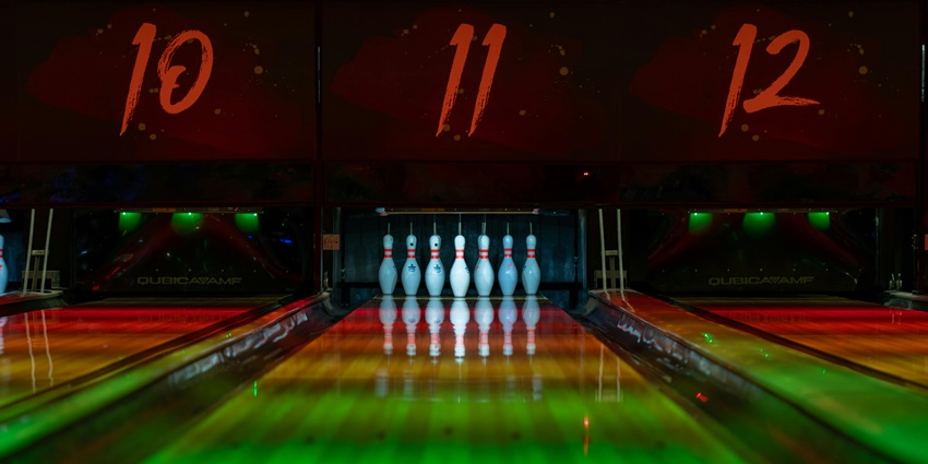 Experience a unique sort of nightlife in Vientiane, by visiting the Laos Bowling Centre.