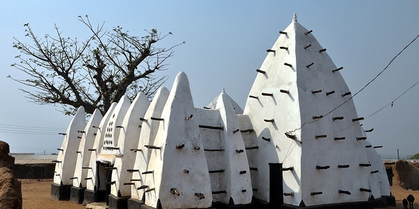 The traditionally built Larbanga Mosque in Ghana is one of the oldest mosques in Western Africa.