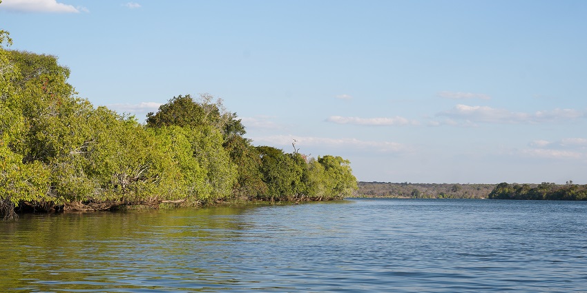 Kafue river view downstream near Pinnon Lodge, Mumbwa GMA on the left bank. Zambia