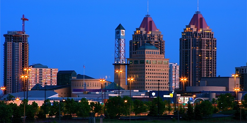 Mississauga, Ontario, offers scenic lakeside views and urban convenience