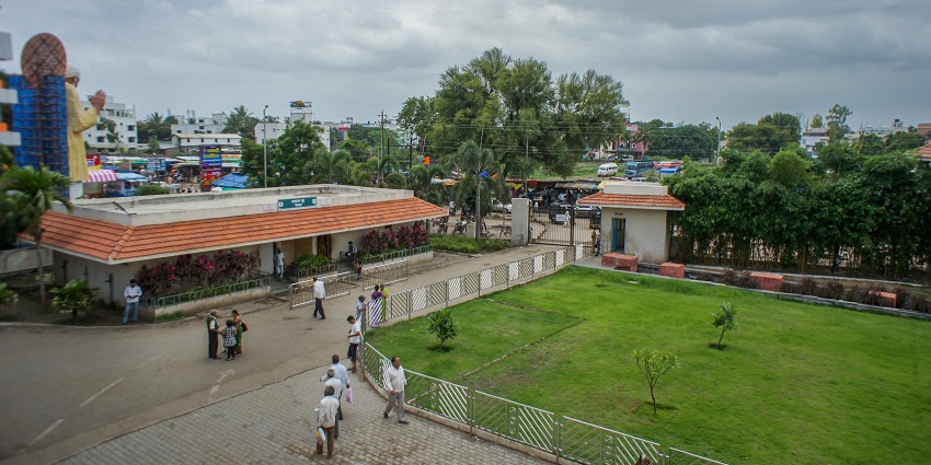 Shirdi is located in Maharashtra.