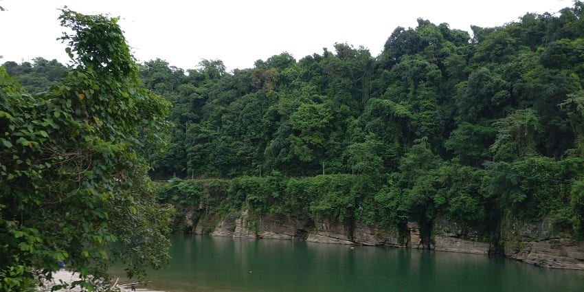Experience tranquility and adventure at Dawki’s stunning riverside spots