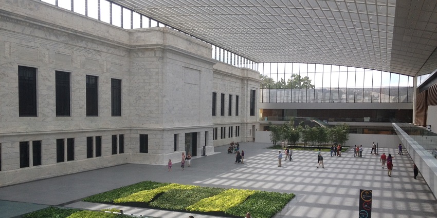 A view of the Cleveland Museum of Art location, highlighting its accessibility and surroundings
