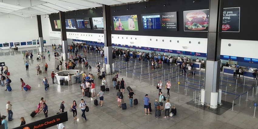 An image of the Los Cabos International Airport which focuses mainly on tourism.