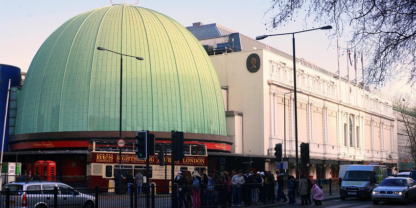 Image of a wax statue in Madame Tussauds, a popular destination near Lords Cricket Ground Museum.