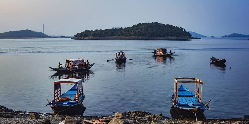 Maithon Lake, a large reservoir near Maithon Dam, offering boating and serene views.