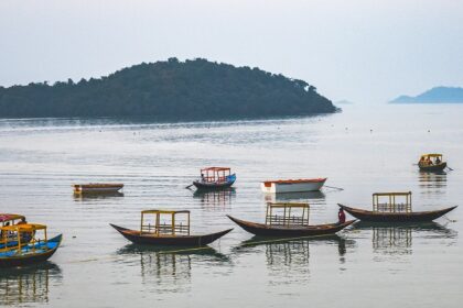 Maithon travel guide takes you through the serene town with lakes and natural magnificence.