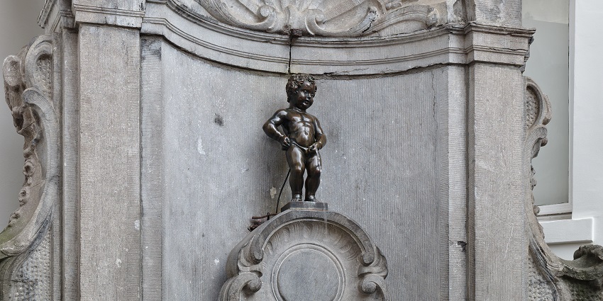 The iconic figure of Brussels Manneken Pis is a great hang-out place