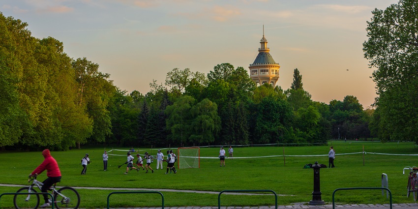 An image of couples at Margaret Island, among the top places for Valentine's Day in Budapest.