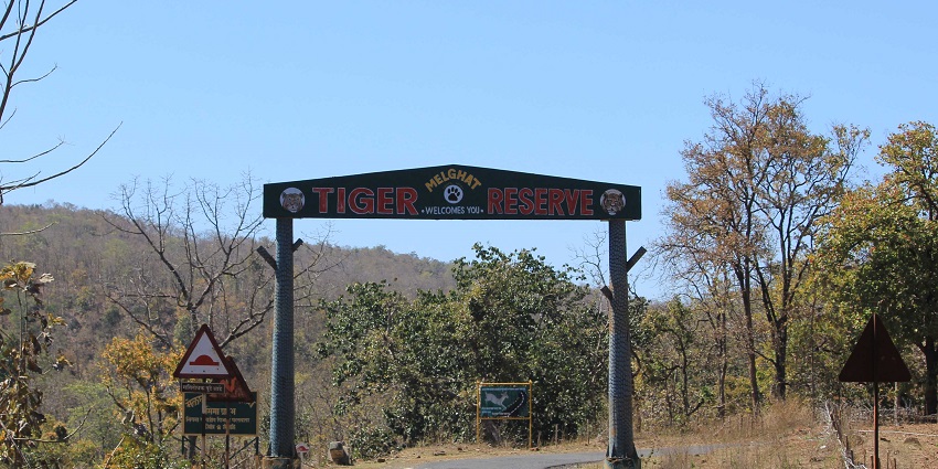An image of the entry gate of Melghat Tiger Reserve par the stone bridge.