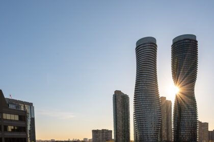 Mississauga travel guide highlights diverse attractions and cultural experiences