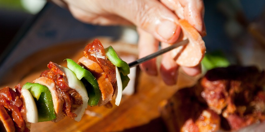 Miznon is a Tel Aviv eatery offering delicious Mediterranean street food and other options.
