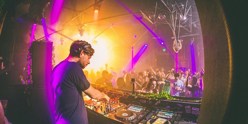 be a part of the buzz and crowd this new year at the moksha social club