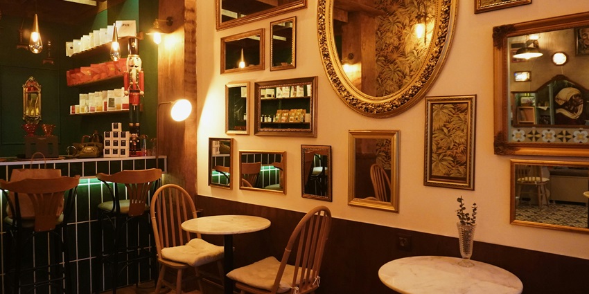 A picture of Morrison’s 2, a lively spot to experience nightlife and karaoke rooms.