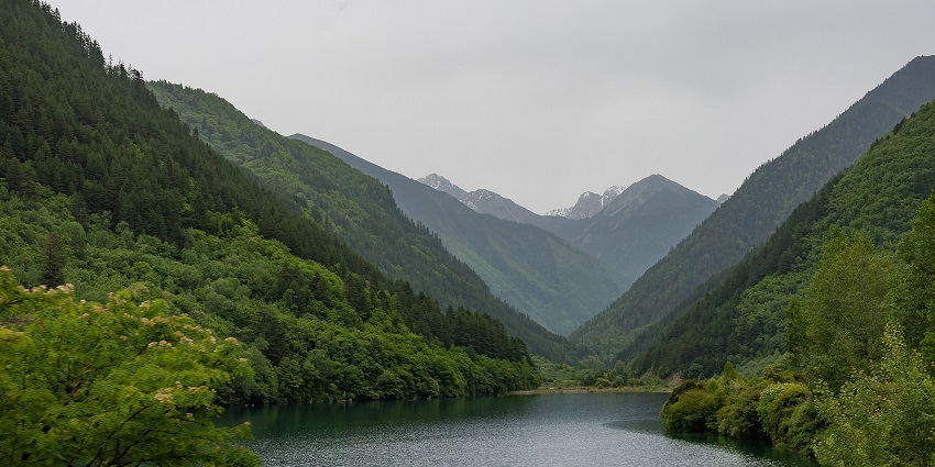 View of Munigou Valley offers many features such as freshwater lakes and alpine meadows.
