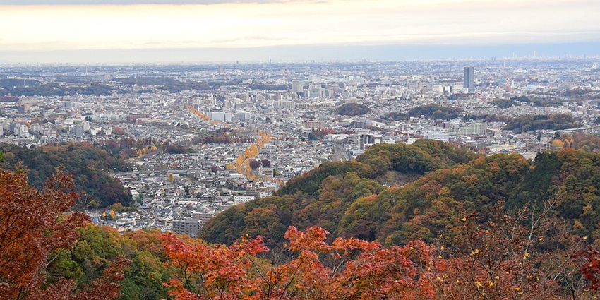 View from Mount Takao in October offers stunning autumn colours and scenery.