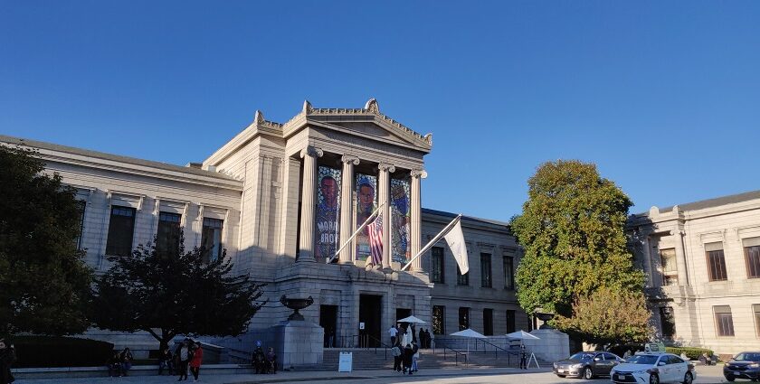 An image of the exterior view of the Museum of Fine Arts in Boston