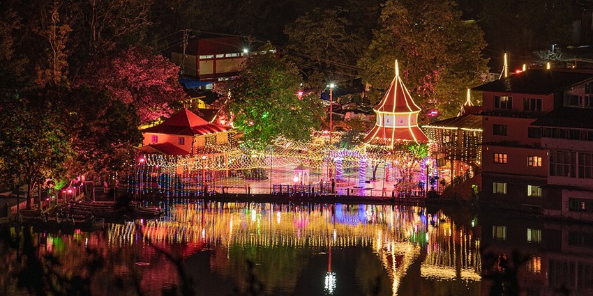An aerial view of the Naina Devi Temple at the shores of Naini Lake in Nainital, Uttarakhand.