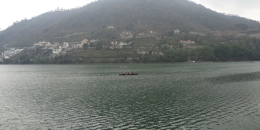 Nal Damyanti Tal is a place you cannot miss out on your next trip to Uttarakhand.
