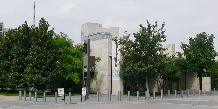 Outdoor sculpture garden and modern architecture at Nasher Sculpture Center in Dallas.