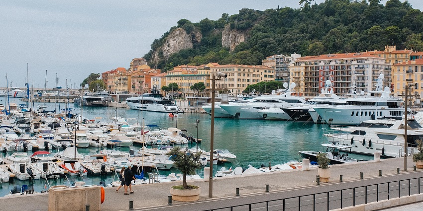 Nice in January has mild weather and stunning sea views for travellers to explore.