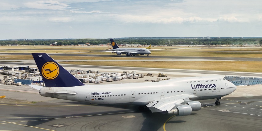 An image of an airport which resembles the Oshawa Executive Airport, a famous airport in Toronto.