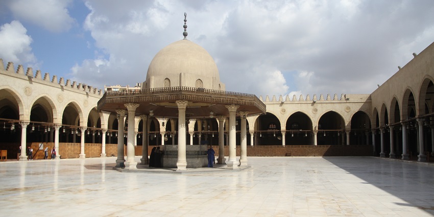 An inside view of a mosque that has clean and clear surroundings and a beautiful space