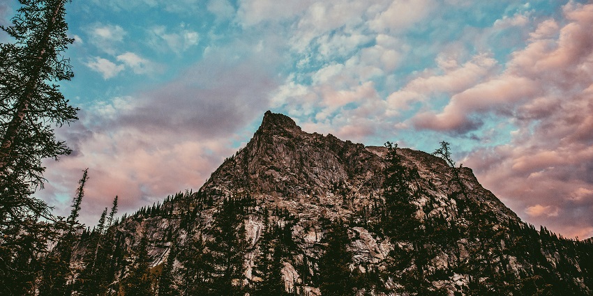 Carry the adventure gear, whether you are hiking or skiing.