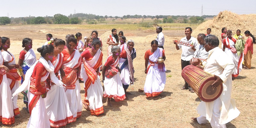 Farmers rejoice as the fruits of their labor come to life in Jharkhand