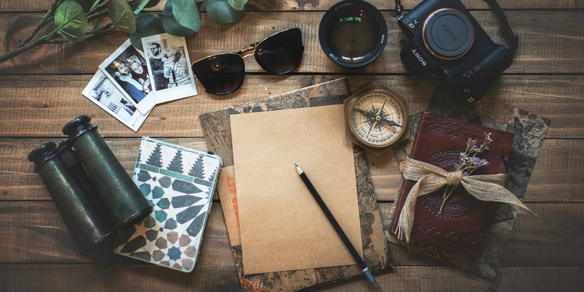 Carry all the important travel things on your visit to the museum in London.
