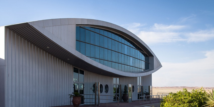 The entrance to the Ovda airport has one of the most unique designs of all the airports in Israel.