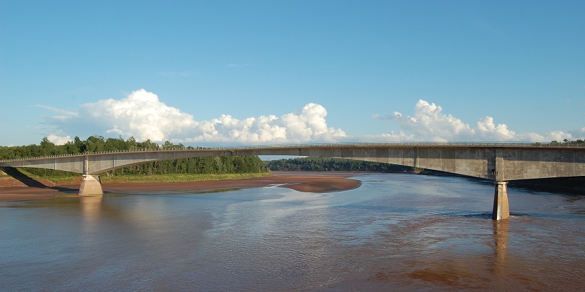 A partially dried Shubenacadie River - one of the things to do in Nova Scotia in October.
