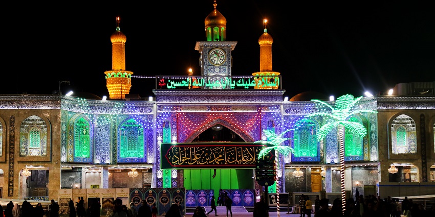 Participate in the religious rituals in the Karbala Mosque.