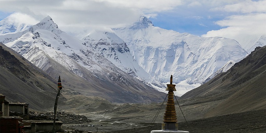 Snapshot of the Rongbuk Monastery on Everest, Tibet