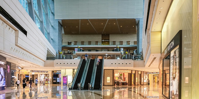 Have fun shopping with your partner at Phoenix united mall, one of the places to visit in Bareilly for couples.