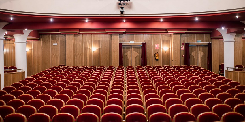 Picture Palace screens a mix of Bollywood blockbusters and regional films.