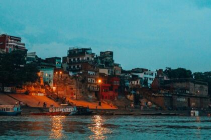 see the land of ghats in a different light with these places to visit in Varanasi at night