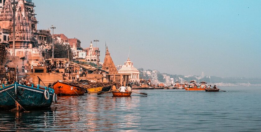 Discover the romantic places to visit in Varanasi for couples.