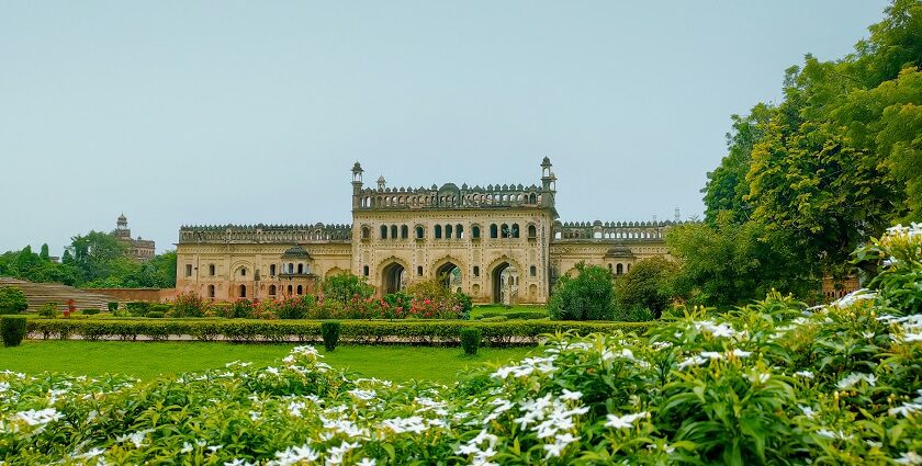 Explore more about Uttar Pradesh with the places to visit near Lucknow within 200 km.