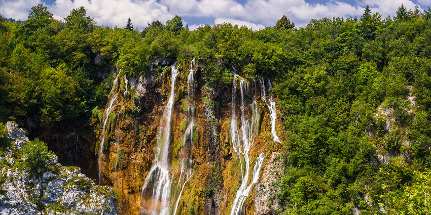 t is one of the largest Croatia waterfalls coming from the green ranges surrounding it.