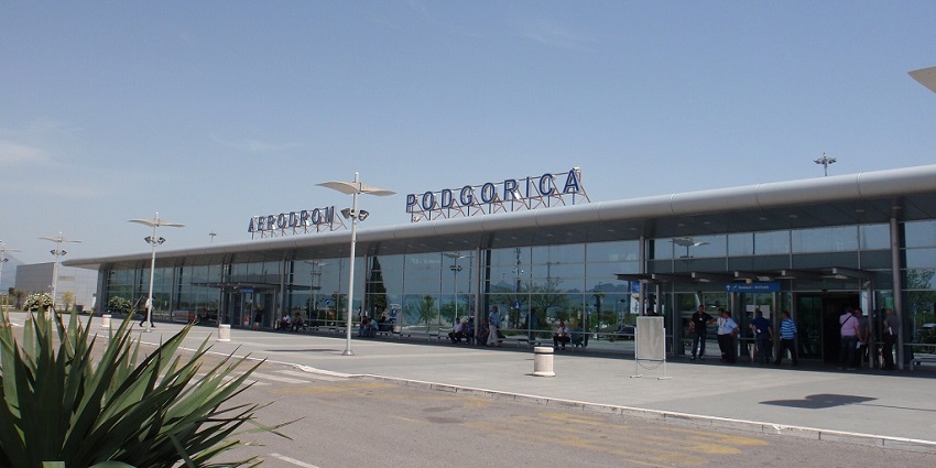 This image also shows the entrance of the airport