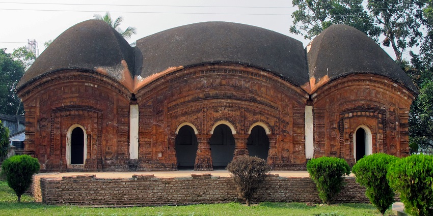 Image of Bara Anhik Mandir in Puthia Temple Complex, Rajshahi