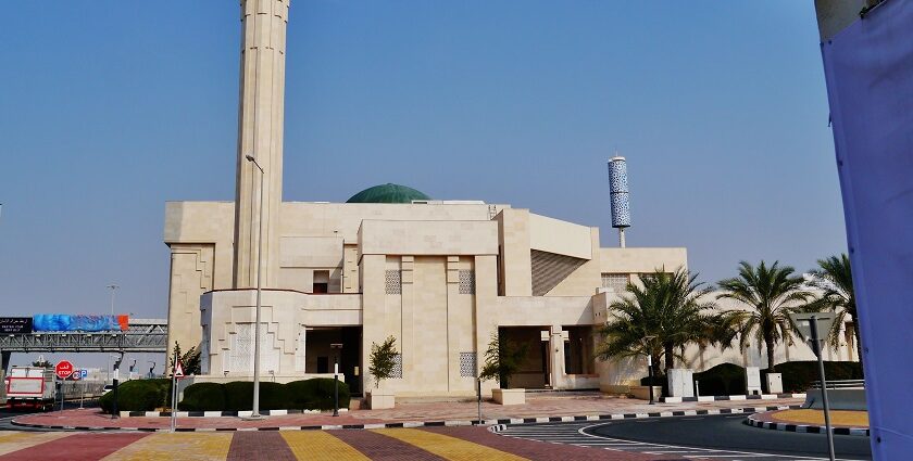 Qatar mosques are a blend of tradition and modern design.