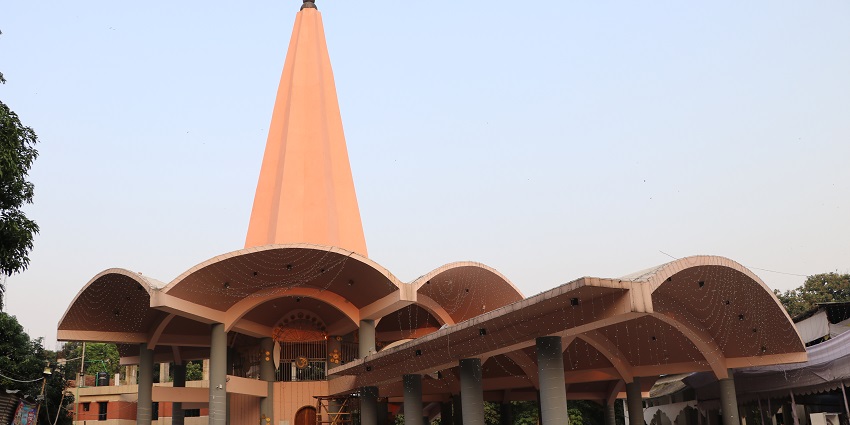 Image of Ramna Kali Mandir in Dhaka view from the outside of the temple