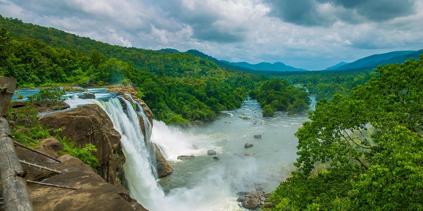 Another nearby tourist attraction that you must add to your travel plans is Randha Falls.