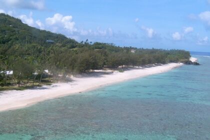 Explore pristine beaches and outdoor adventures with a Rarotonga travel guide.