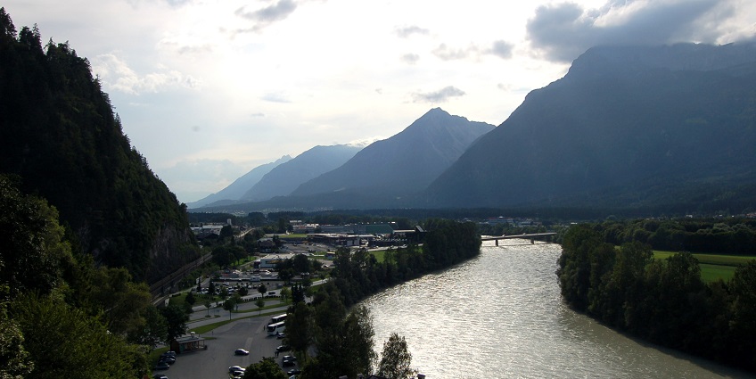 A picture of the Inn River Promenade, which hosts one of the enjoyable activities.