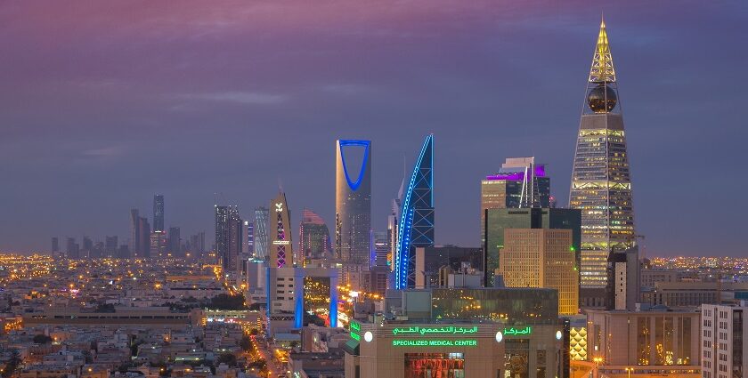 Riyadh nightlife offers a blend of cultural authenticity, cafes, parks, and lounges.