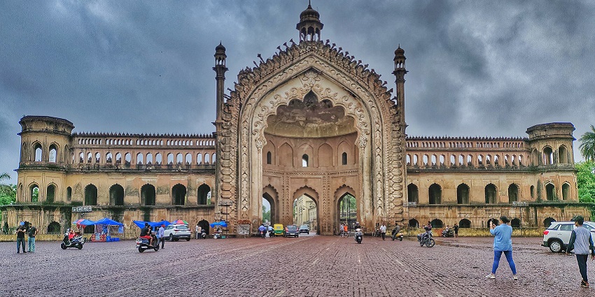 The "Turkish Gate" popularly known by the name "Rumi Darwaza" is a historical landmark in the city of Nawabs